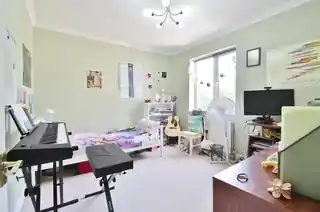 37 Woodlands Road, photo 4