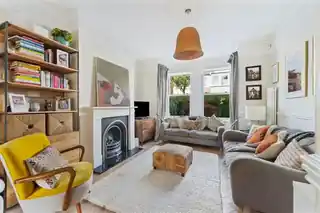 37 Wynndale Road, photo 2