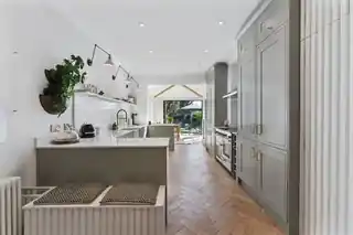 37 Wynndale Road, photo 3