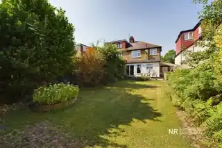 374 Malden Road, photo 2