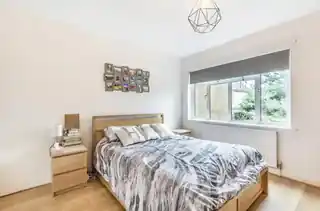 379 Oakleigh Road North, photo 4