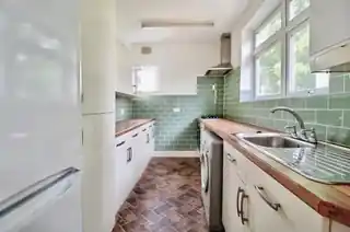 37A Tudor Drive, photo 4