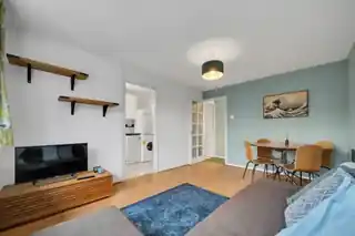 38 Bernard Ashley Drive, photo 2