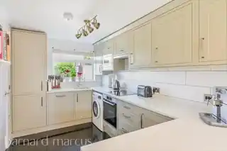 38 Britannia Road, photo 3
