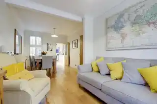 38 Burleigh Road, photo 3