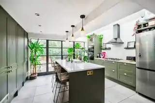 38 Camden Road, photo 2