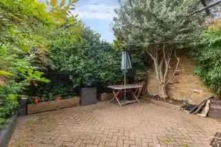 38 Duke Road, photo 4