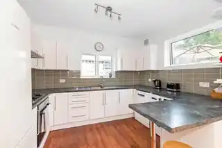 38 Elsiemaud Road, photo 4