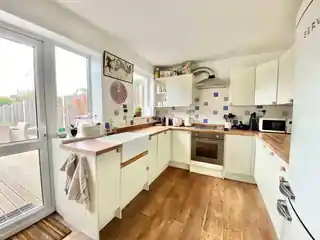 38 Hartford Road, photo 2
