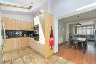 38 Harvest Road, photo 3