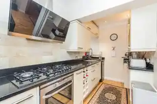 38 Helen Avenue, photo 3