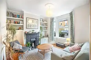 38 King Edward Road, photo 2