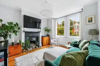 38 Lawrence Road, photo 2