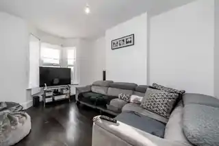 38 Loring Road, photo 2