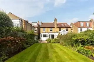 38 Madrid Road, photo 3