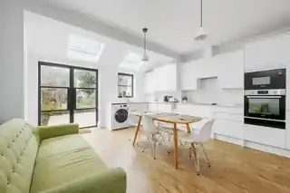 38 Osterley Park View Road, photo 2