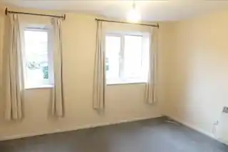 38 Redford Close, photo 2