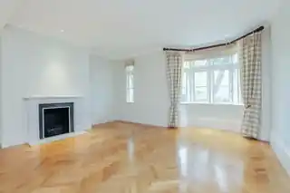 38 Rose Square, photo 3