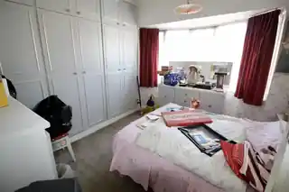 38 Rosecroft Road, photo 4
