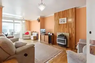 38 St James's Road, photo 4