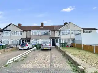 380 Blackfen Road, photo 2