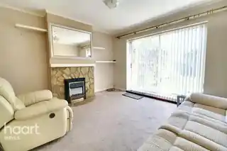 382 Lansbury Drive, photo 4