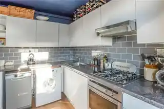 387 Friern Road, photo 2