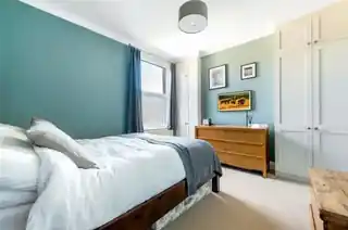 38A Holdenby Road, photo 4