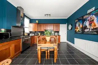 38B Trewsbury Road, photo 3