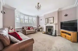 39 Birchwood Avenue, photo 2