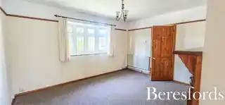 39 Byron Way, photo 3