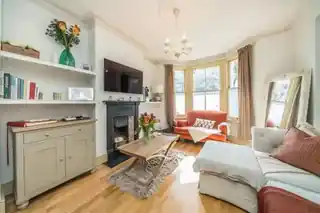 39 Caxton Road, photo 2