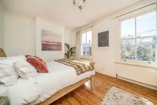 39 Caxton Road, photo 4