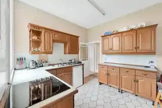 39 Eltham Park Gardens, photo 4