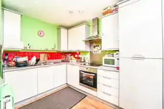 39, Featherstone Court, Featherstone Road, photo 2
