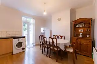 39 Green Lane, photo 4