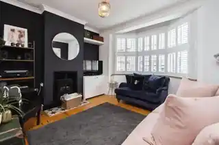 39 Little Roke Avenue, photo 2