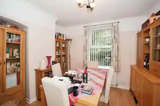 39 Lodge Avenue, photo 3