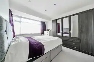 39 Lynhurst Road, photo 4