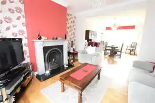 39 Priestley Gardens, photo 3