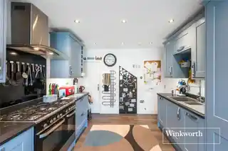 39 Quinta Drive, photo 4