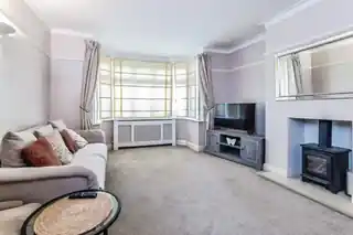 39 Ridgemount Avenue, photo 3