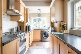 39 Stanley Gardens Road, photo 3
