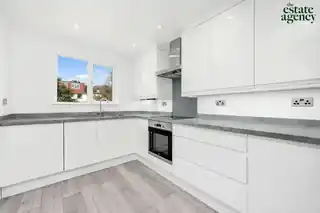39 Stapleford Close, photo 2