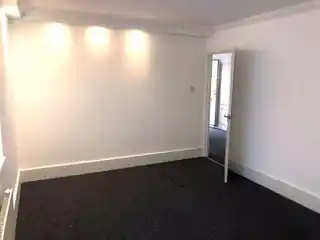 39 Windsor Park Road, photo 2