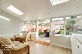 39 Woodfield Drive, photo 2