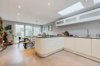 39A Salehurst Road, photo 4