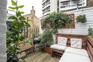 39A Temple Street, photo 3