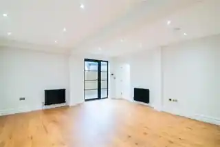 3A Friars Lane, photo 3