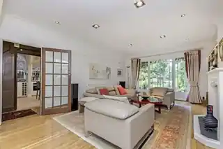 4 Arlington Road, photo 3